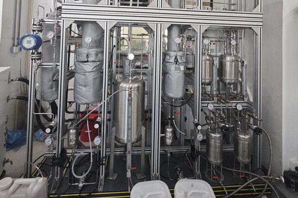 国内某材料研究所采购制冷控温系统保障小试装置高精度温控需求