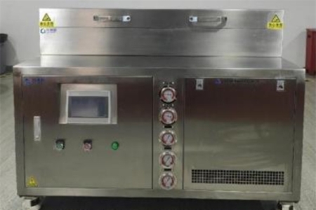 低温冷冻机用什么冷媒好？氨是常见选择！