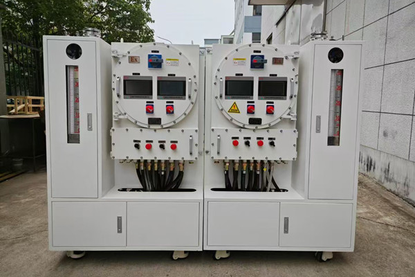 海南某石油炼化公司订购一拖二防爆高低温控温系统应用于催化剂反应实验项目